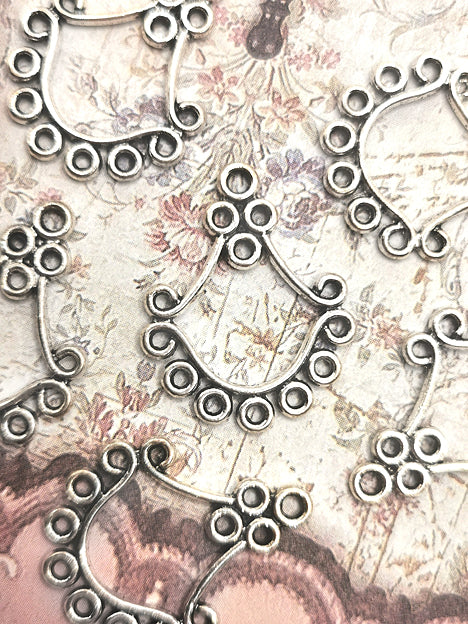 19x23mm Schmuckverbinder Metall Silber - Small Chandelier